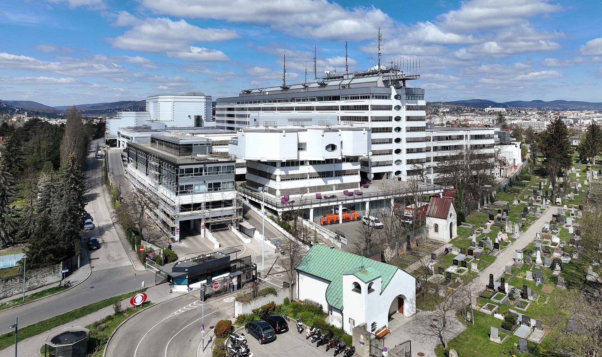 C.Stadler/Bwag / Wien - ORF-Zentrum Küniglberg / CC-BY-SA-4.0 Wien - ORF-Zentrum Küniglberg